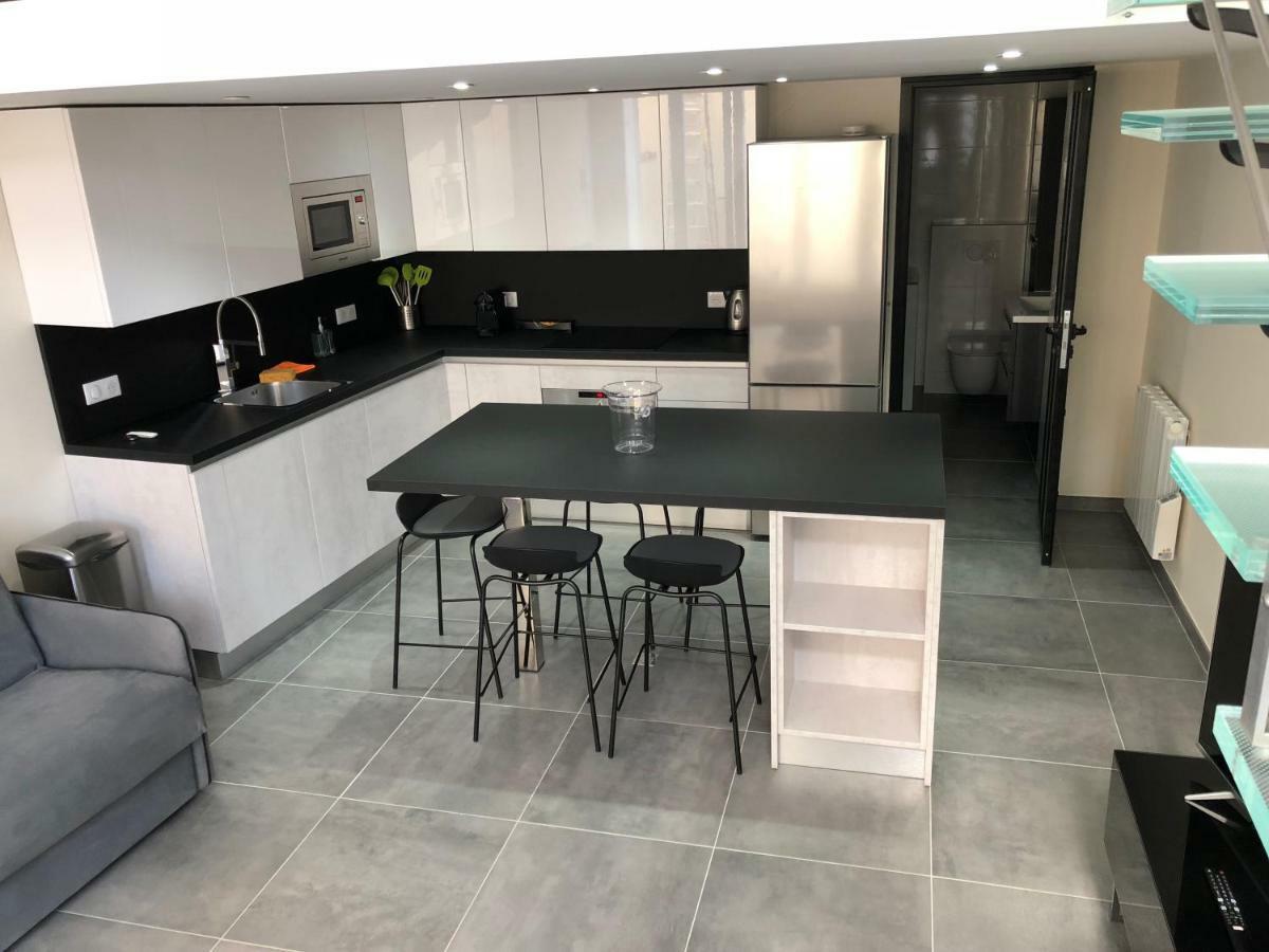 Appartement LOFT chic et moderne, déco industrielle à Beausoleil Extérieur photo