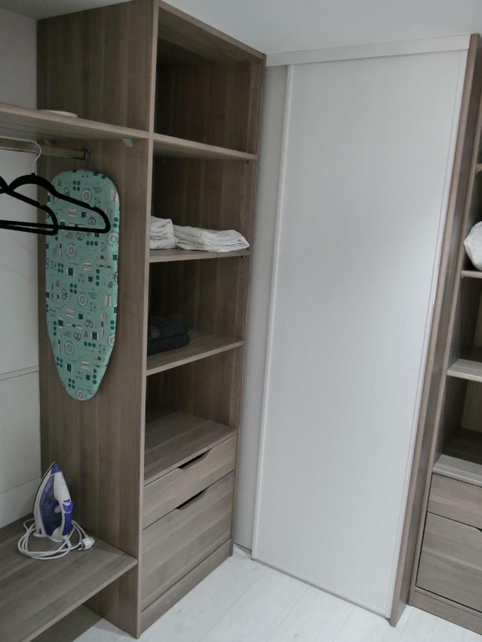 Appartement LOFT chic et moderne, déco industrielle à Beausoleil Extérieur photo