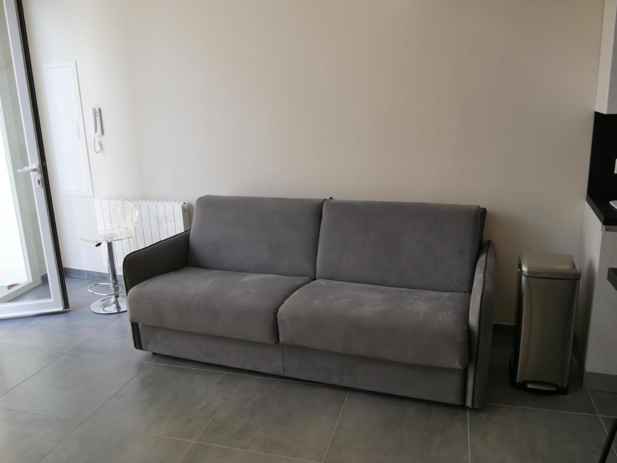 Appartement LOFT chic et moderne, déco industrielle à Beausoleil Extérieur photo