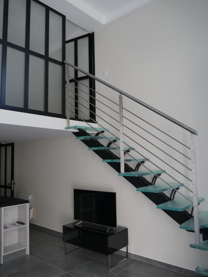 Appartement LOFT chic et moderne, déco industrielle à Beausoleil Extérieur photo